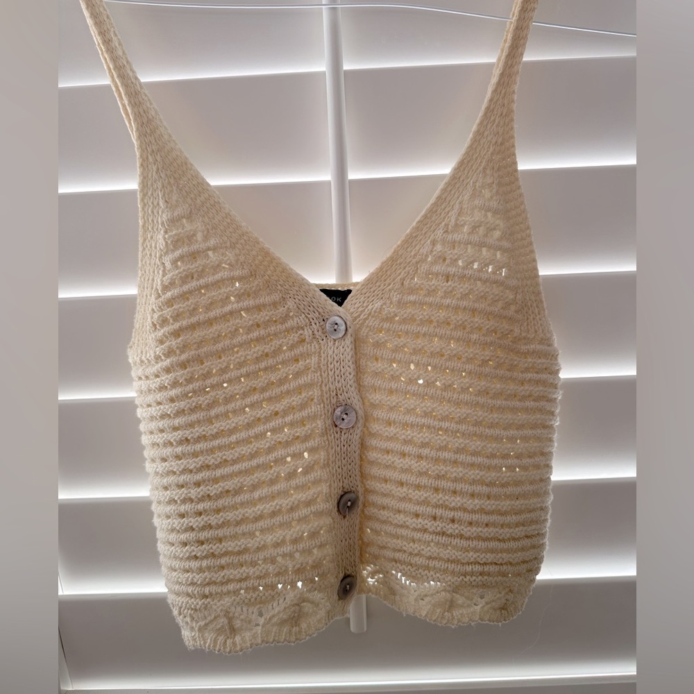 New Look Cream Knit Cropped Camisole with Buttons